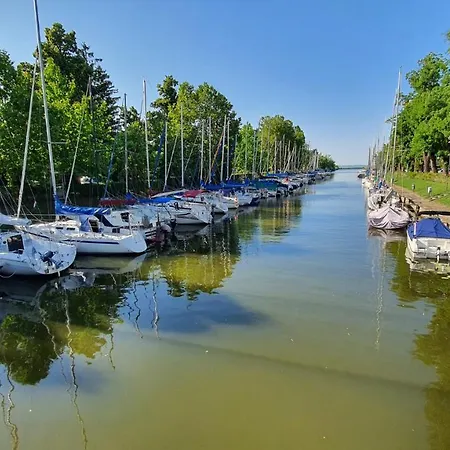 In 43399 Balatonmariafurdo