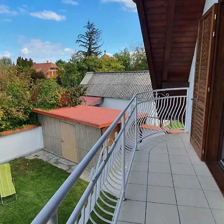 In 43399 別荘 Balatonmáriafürdő